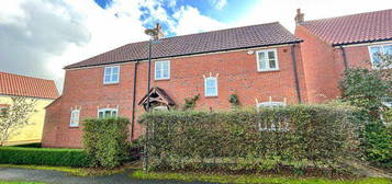 3 bedroom semi-detached house