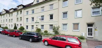 2 Zimmerwohnung im Erdgeschoss mit Badewanne