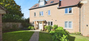 3 bed semi-detached house for sale