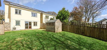 4 bedroom detached house to rent