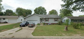 808 Flower Box Ln, Neosho, MO 64850