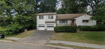 23 Prospect St #B, Paramus, NJ 07652