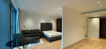 Studio to rent in Landmark Pinnacle, Canary Wharf E14