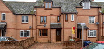 4 bed terraced house to rent