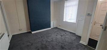 Terraced house to rent in Oak Street, Bishop Auckland DL14