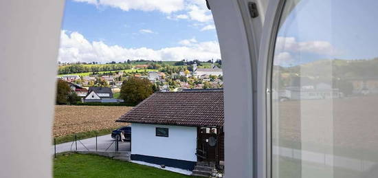 SCHÖNES MEHRFAMILIENHAUS und Baugrundstück mit Doppelgarage