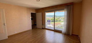 Appartement 4 pièces 77 m²