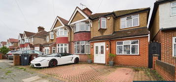 5 bed semi-detached house for sale