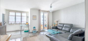 Appartement  à vendre, 3 pièces, 2 chambres, 66 m²