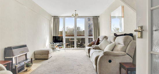 Maisonette for sale in Yates House, Roberta Street, London E2