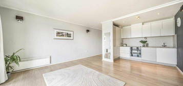 2 bed flat to rent