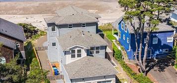 4573 SW Beach Ave, Lincoln City, OR 97367