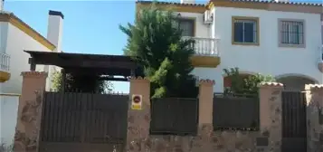 Casa pareada en calle Jardines de San Telmo