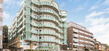 Flat for sale in Station Road, New Barnet EN5