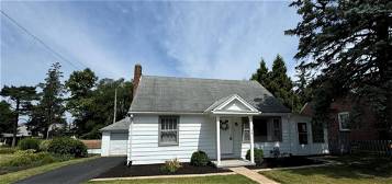 44 S 5th St, Mount Wolf, PA 17347