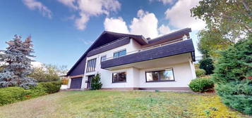 Freistehendes Architektenhaus mit traumhaftem Ausblick zum Kauf in top Lage von Gau-Algesheim