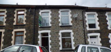 3 bed terraced house to rent