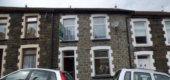 3 bed terraced house to rent