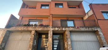 Chalet pareado en venta en calle Barcelona