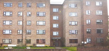 3 bed flat to rent