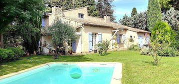 Villa  à vendre, 6 pièces, 4 chambres, 125 m²