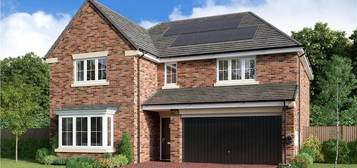 5 bed detached house for sale