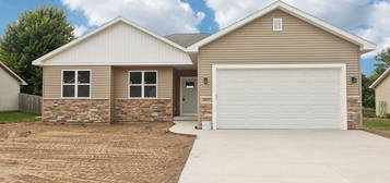 112 Mark DRIVE, Johnson Creek, WI 53038