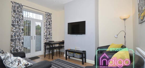 Property to rent in West Brampton, Newcastle-Under-Lyme ST5