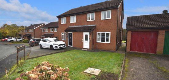 3 bed semi-detached house for sale