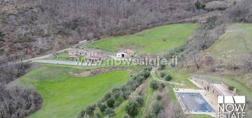 Casale/cascina in vendita in frazione montagna s.n.c