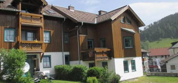 LEBENSGEFÜHL IN EBEN! Geförderte 3-Zimmerwohnung mit Terrasse und Carportplatz in Eben im Pongau! Mit  hoher Wohnbeih...