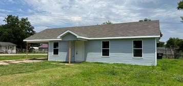 346 Cash Ave, Trumann, AR 72472