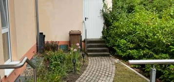 Kleine 3 ZKB Wohnung mit kleinem Garten !