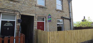 2 bed terraced house to rent