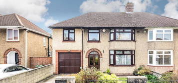 5 bedroom semi-detached house for sale