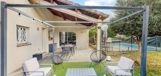 Maison avec piscine à Aigrefeuille