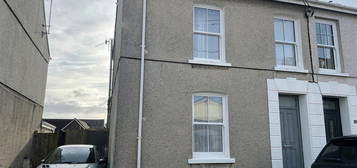 3 bed semi-detached house for sale