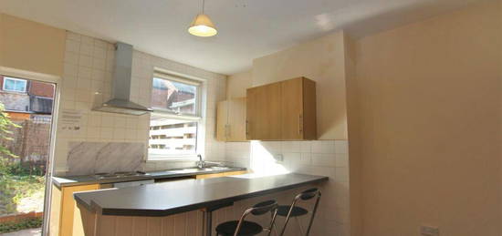 2 bedroom terraced house