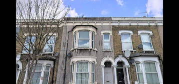 2 bed flat to rent