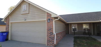 1618 Clover Dr, Junction City, KS 66441