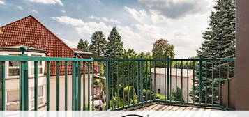 BALKON MIT BLICK - GALERIE - HOCHWERTIGER BODENBELAG - FUSSBODENHEIZUNG - GEPFLEGT