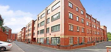 2 bed flat to rent