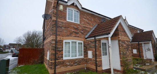 Terraced house to rent in Woodland Walk, Cleethorpes DN35