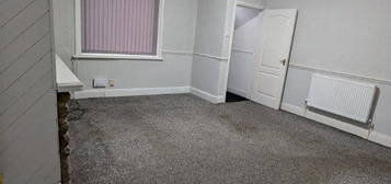 3 bed terraced house to rent