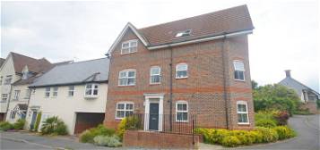 Flat to rent in 10 Riverside, Codmore Hill, Pulborough, West Sussex RH20