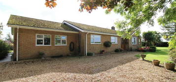 5 bedroom detached bungalow for sale