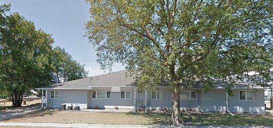 Apartment for Rent. 421 Dakota Street, Akron Iowa, 421 Dakota St #4, Akron, IA 51001