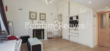 Studio to rent in Queen's Gate, Kensington SW7