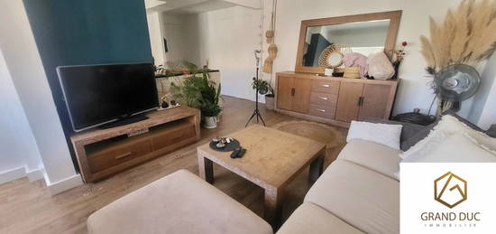 À Vendre : Bel Appartement T2 à Marseille, Rue Caisserie, 13