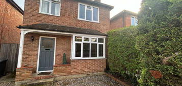 3 bedroom detached house